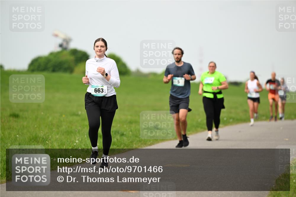 10.05.2026 - 8. Wedeler Halbmarathon Dr. Thomas Lammeyer http://msf.ph/oto/9701466 10.05.2026 11:43:16 Laufen 663 meine-sportfotos.de