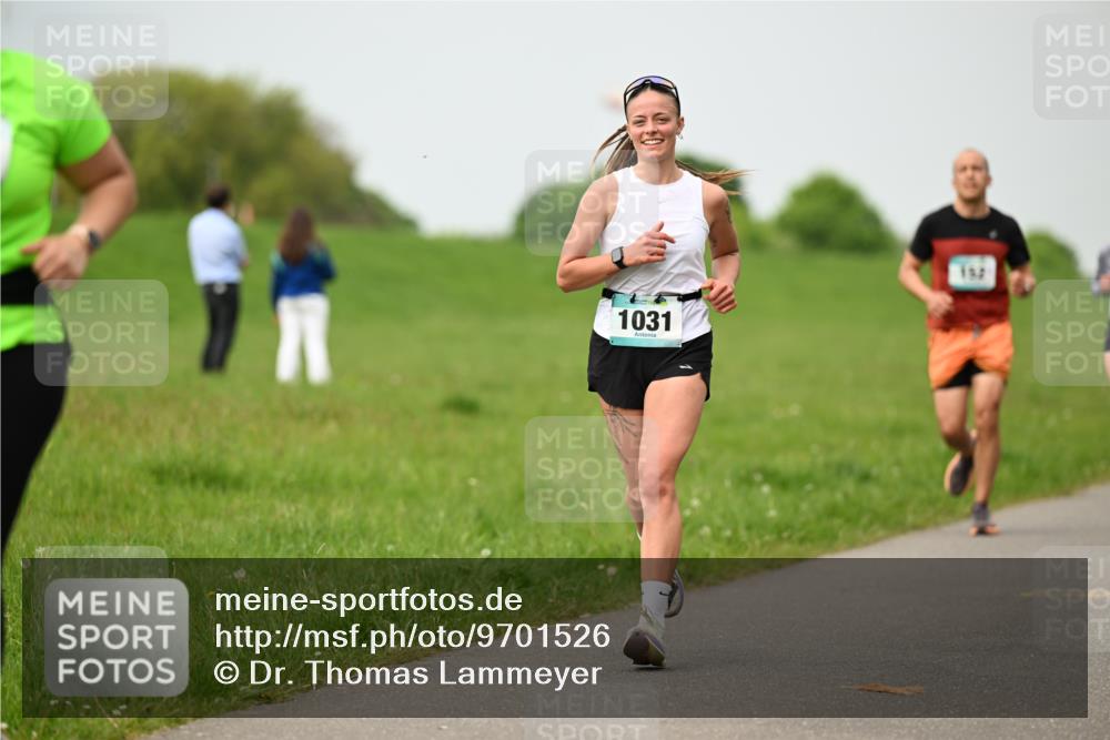 10.05.2026 - 8. Wedeler Halbmarathon Dr. Thomas Lammeyer http://msf.ph/oto/9701526 10.05.2026 11:43:26 Laufen 1031 meine-sportfotos.de