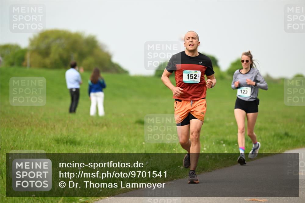 10.05.2026 - 8. Wedeler Halbmarathon Dr. Thomas Lammeyer http://msf.ph/oto/9701541 10.05.2026 11:43:29 Laufen 152, 123 meine-sportfotos.de