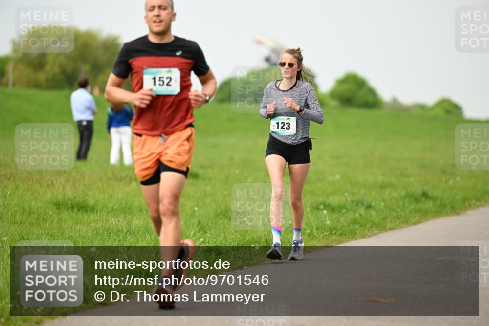 10.05.2026 - 8. Wedeler Halbmarathon Dr. Thomas Lammeyer http://msf.ph/oto/9701546 10.05.2026 11:43:30 Laufen 152, 123 meine-sportfotos.de