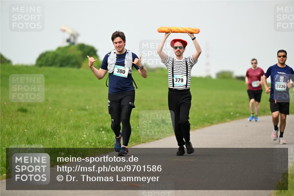 10.05.2026 - 8. Wedeler Halbmarathon Dr. Thomas Lammeyer http://msf.ph/oto/9701586 10.05.2026 11:44:07 Laufen 380, 2230, 379 meine-sportfotos.de