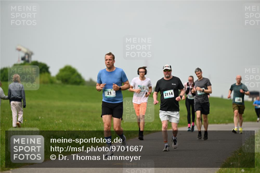 10.05.2026 - 8. Wedeler Halbmarathon Dr. Thomas Lammeyer http://msf.ph/oto/9701667 10.05.2026 11:44:24 Laufen 723, 2114, 140 meine-sportfotos.de