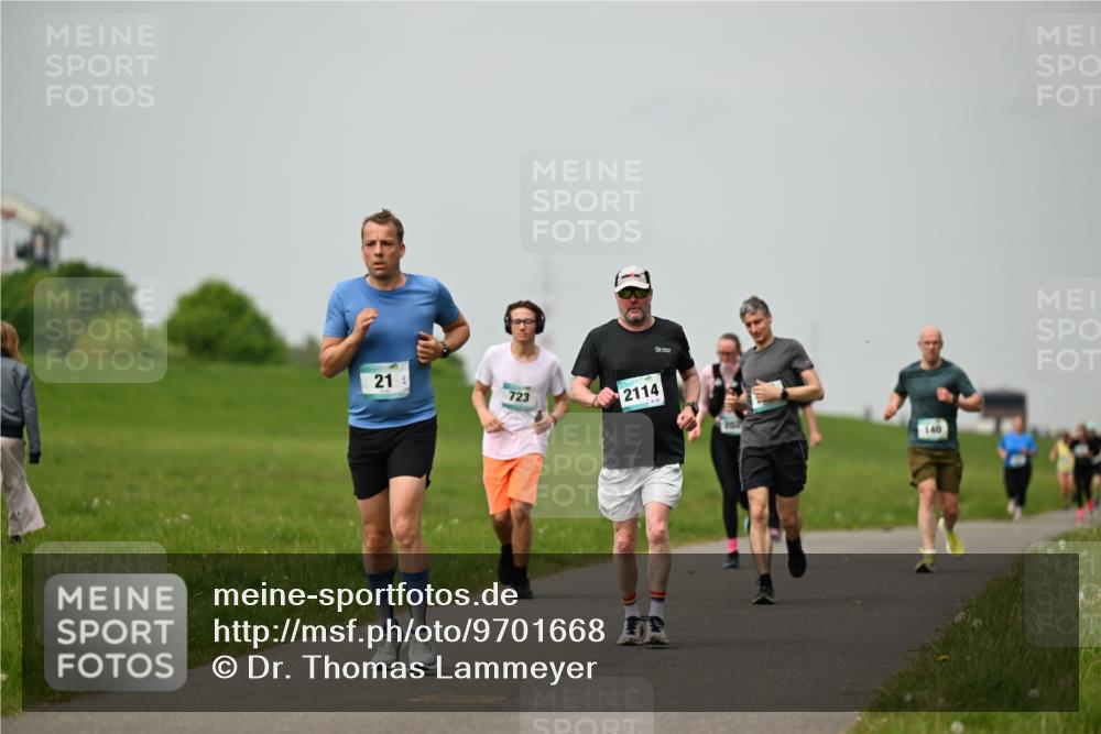 10.05.2026 - 8. Wedeler Halbmarathon Dr. Thomas Lammeyer http://msf.ph/oto/9701668 10.05.2026 11:44:24 Laufen 723, 2114, 142, 140 meine-sportfotos.de