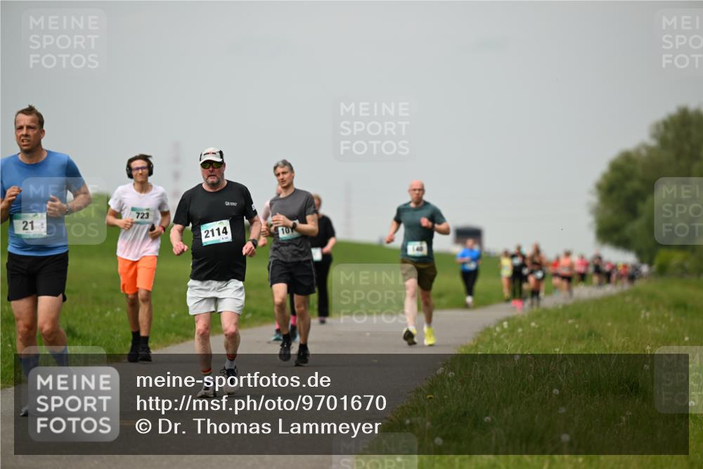 10.05.2026 - 8. Wedeler Halbmarathon Dr. Thomas Lammeyer http://msf.ph/oto/9701670 10.05.2026 11:44:25 Laufen 723, 2114, 185 meine-sportfotos.de