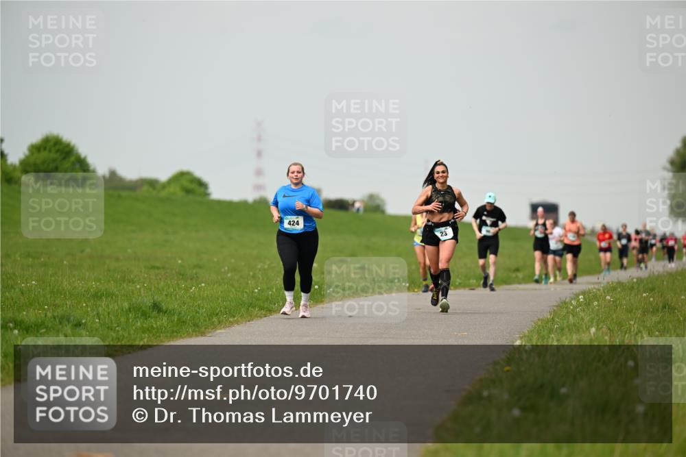 10.05.2026 - 8. Wedeler Halbmarathon Dr. Thomas Lammeyer http://msf.ph/oto/9701740 10.05.2026 11:44:43 Laufen 424 meine-sportfotos.de
