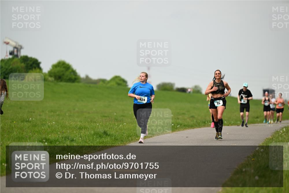 10.05.2026 - 8. Wedeler Halbmarathon Dr. Thomas Lammeyer http://msf.ph/oto/9701755 10.05.2026 11:44:45 Laufen 424 meine-sportfotos.de