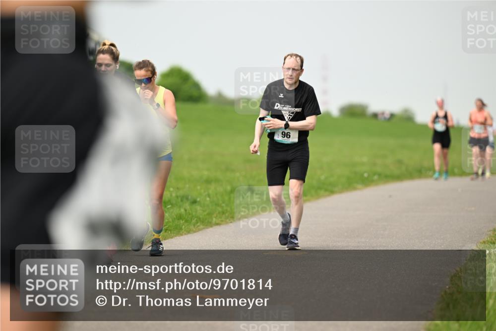 10.05.2026 - 8. Wedeler Halbmarathon Dr. Thomas Lammeyer http://msf.ph/oto/9701814 10.05.2026 11:44:57 Laufen  meine-sportfotos.de