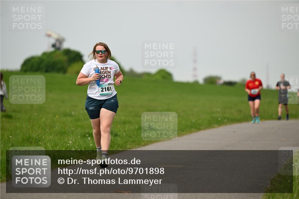 10.05.2026 - 8. Wedeler Halbmarathon Dr. Thomas Lammeyer http://msf.ph/oto/9701898 10.05.2026 11:45:19 Laufen 2161 meine-sportfotos.de