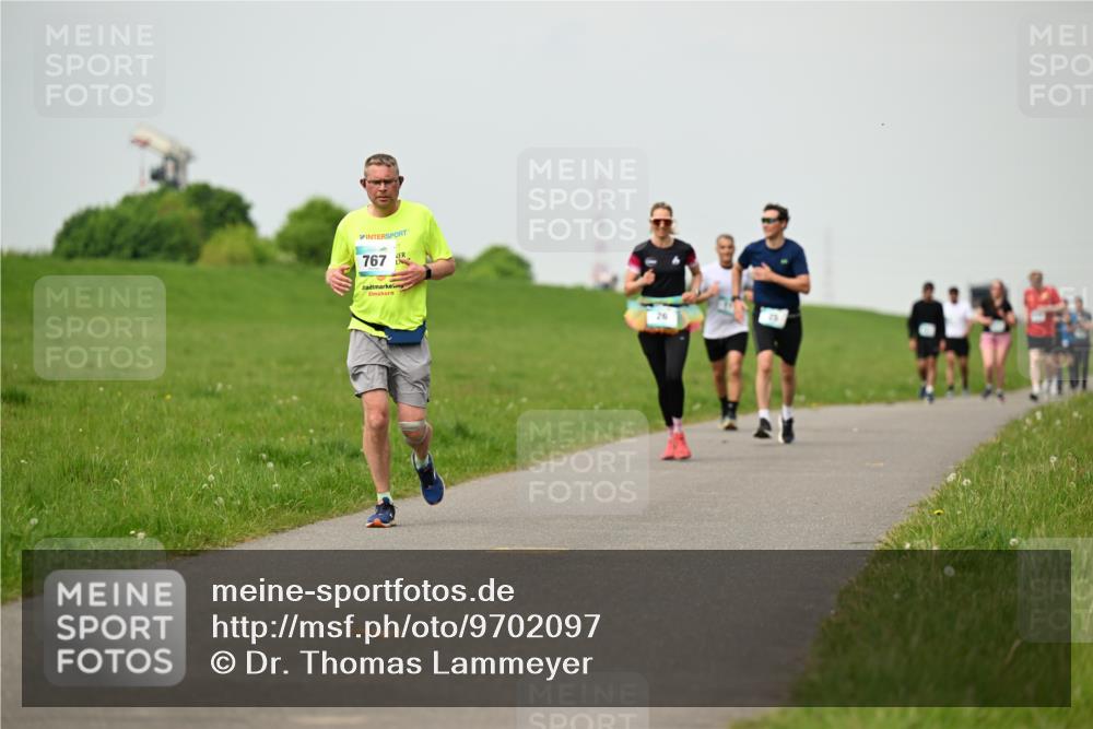 10.05.2026 - 8. Wedeler Halbmarathon Dr. Thomas Lammeyer http://msf.ph/oto/9702097 10.05.2026 11:46:04 Laufen 767 meine-sportfotos.de