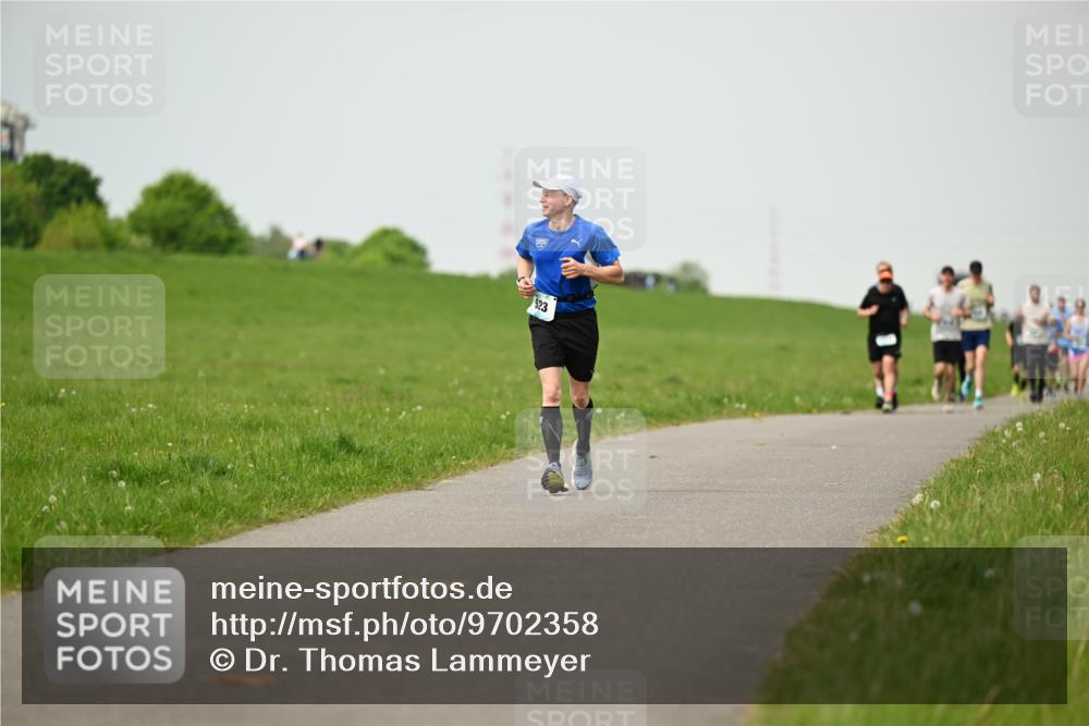 10.05.2026 - 8. Wedeler Halbmarathon Dr. Thomas Lammeyer http://msf.ph/oto/9702358 10.05.2026 11:47:08 Laufen 523 meine-sportfotos.de