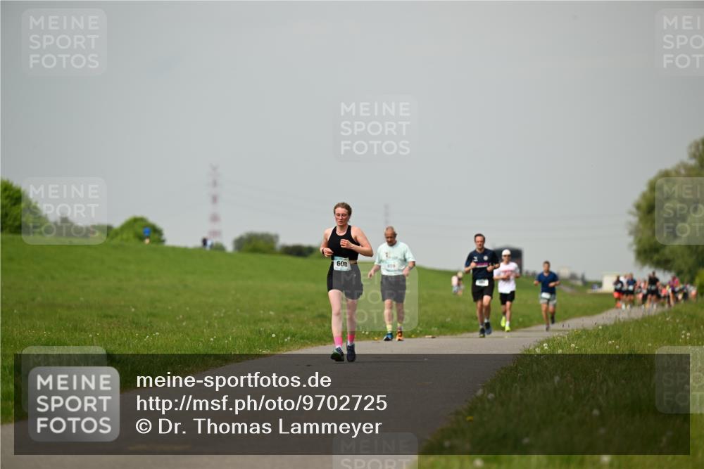 10.05.2026 - 8. Wedeler Halbmarathon Dr. Thomas Lammeyer http://msf.ph/oto/9702725 10.05.2026 11:48:28 Laufen 608, 659 meine-sportfotos.de
