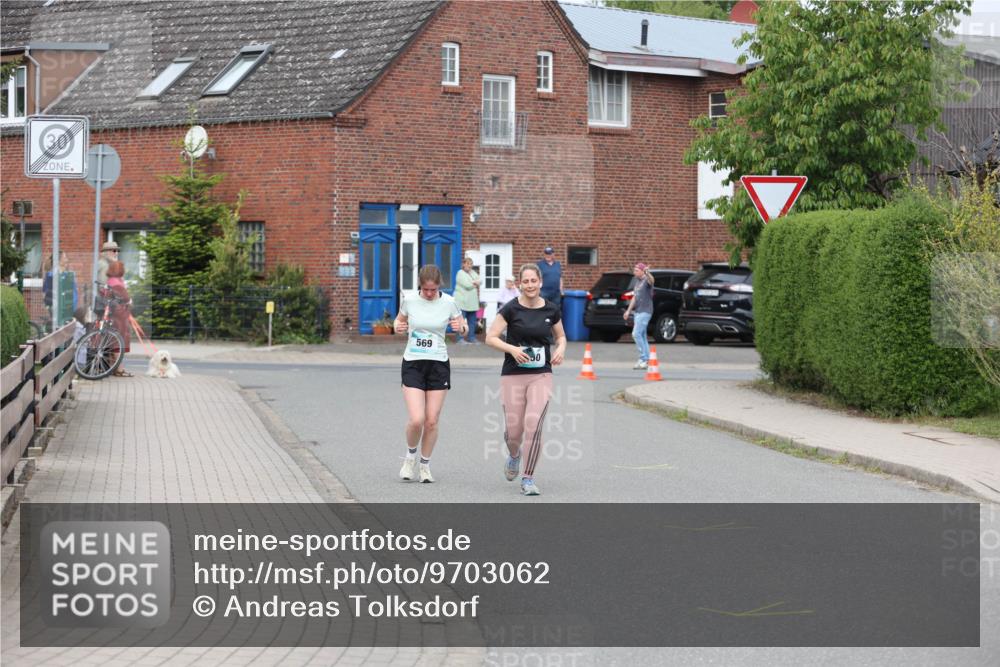 10.05.2026 - 8. Wedeler Halbmarathon Andreas Tolksdorf http://msf.ph/oto/9703062 10.05.2026 10:28:19 Laufen  meine-sportfotos.de