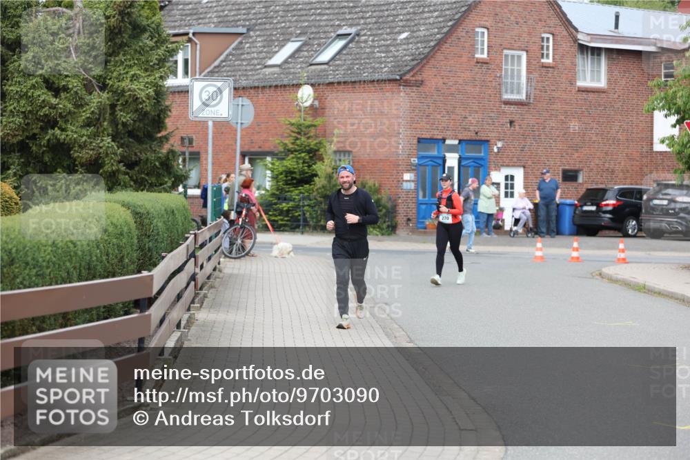 10.05.2026 - 8. Wedeler Halbmarathon Andreas Tolksdorf http://msf.ph/oto/9703090 10.05.2026 10:28:42 Laufen 3 meine-sportfotos.de