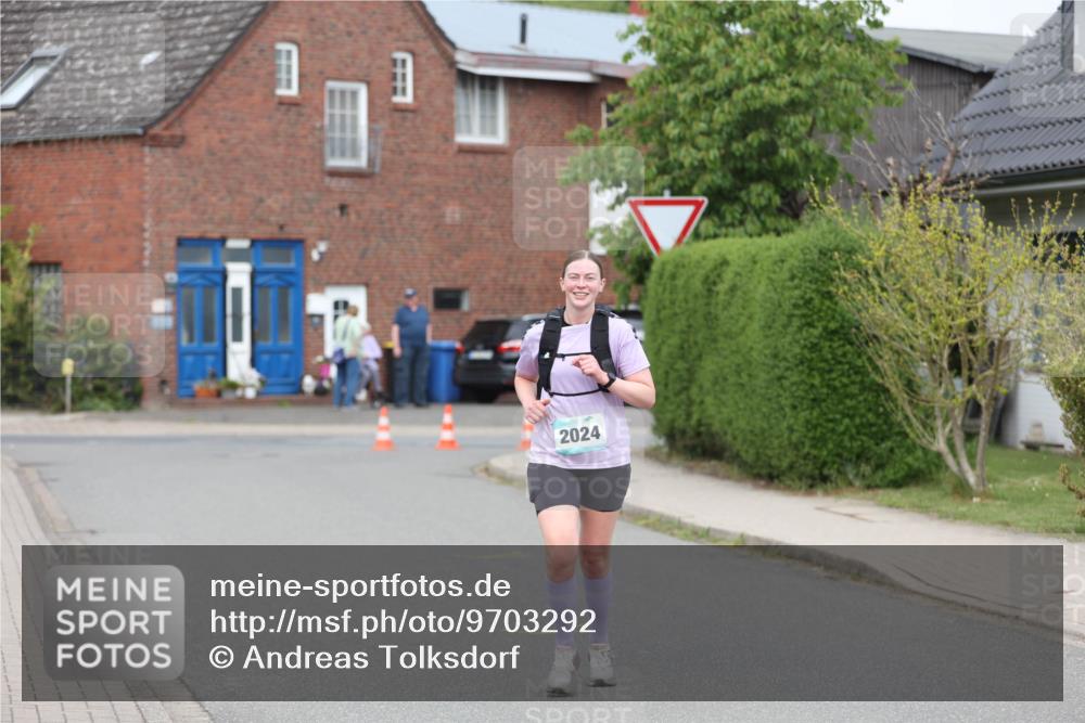 10.05.2026 - 8. Wedeler Halbmarathon Andreas Tolksdorf http://msf.ph/oto/9703292 10.05.2026 10:30:01 Laufen 2024 meine-sportfotos.de
