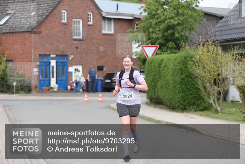 10.05.2026 - 8. Wedeler Halbmarathon Andreas Tolksdorf http://msf.ph/oto/9703295 10.05.2026 10:30:02 Laufen 2024 meine-sportfotos.de