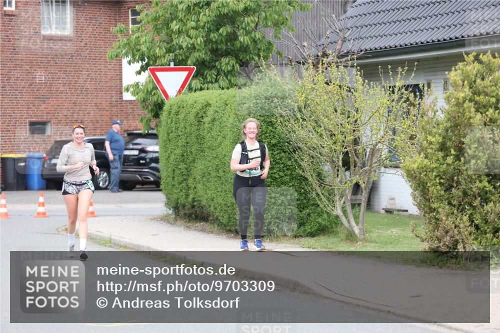 10.05.2026 - 8. Wedeler Halbmarathon Andreas Tolksdorf http://msf.ph/oto/9703309 10.05.2026 10:30:14 Laufen 045 meine-sportfotos.de