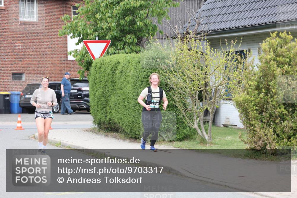 10.05.2026 - 8. Wedeler Halbmarathon Andreas Tolksdorf http://msf.ph/oto/9703317 10.05.2026 10:30:14 Laufen 245 meine-sportfotos.de