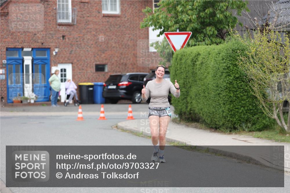 10.05.2026 - 8. Wedeler Halbmarathon Andreas Tolksdorf http://msf.ph/oto/9703327 10.05.2026 10:30:16 Laufen  meine-sportfotos.de