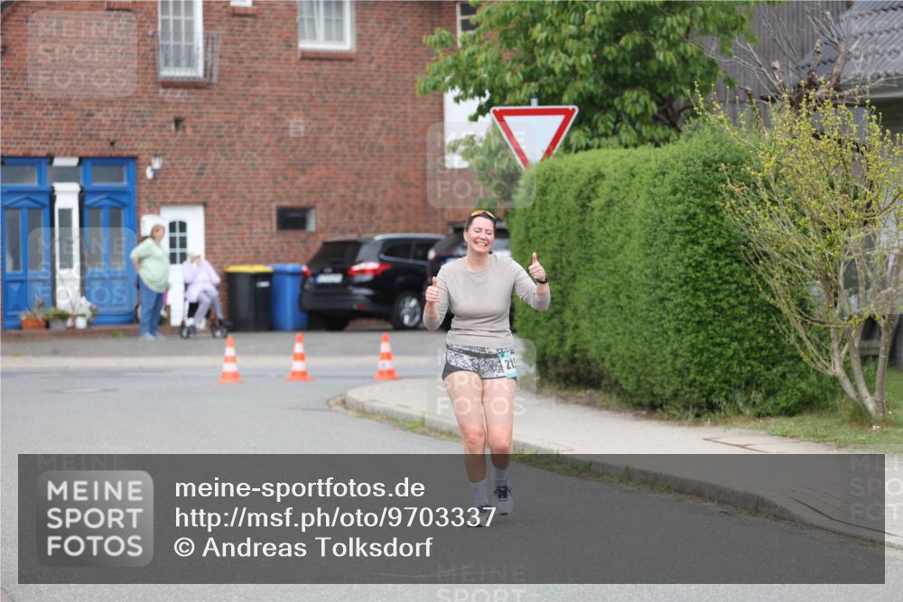 10.05.2026 - 8. Wedeler Halbmarathon Andreas Tolksdorf http://msf.ph/oto/9703337 10.05.2026 10:30:17 Laufen 21 meine-sportfotos.de