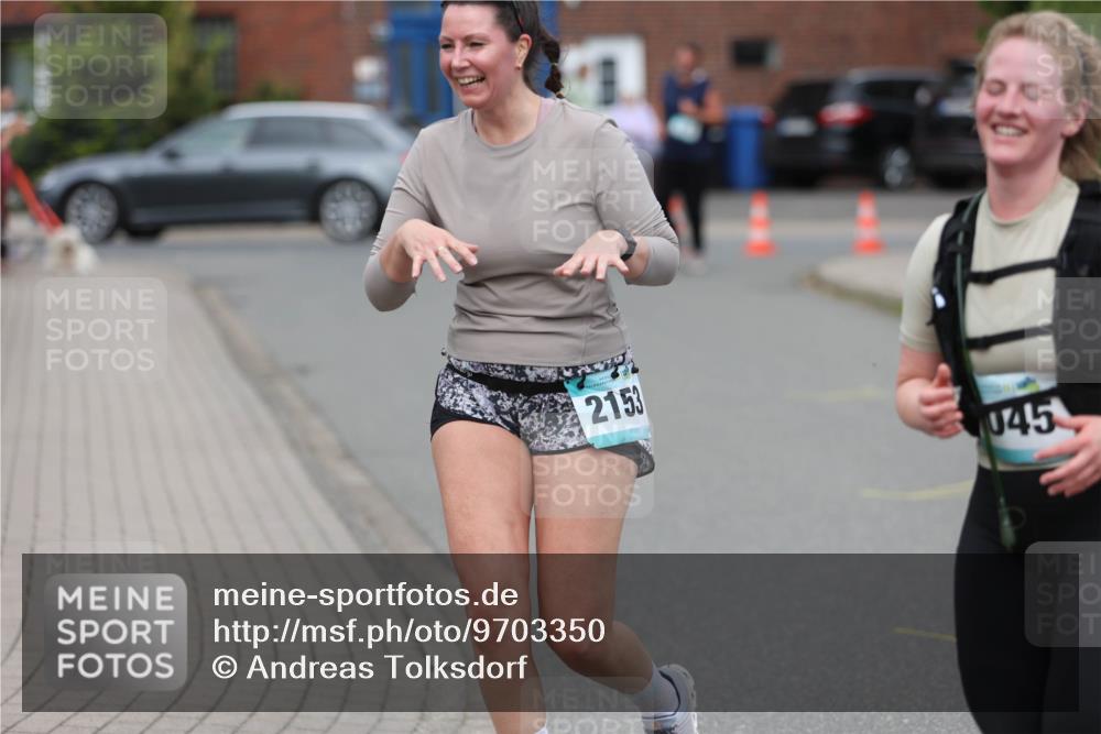 10.05.2026 - 8. Wedeler Halbmarathon Andreas Tolksdorf http://msf.ph/oto/9703350 10.05.2026 10:30:21 Laufen 2153, 045 meine-sportfotos.de