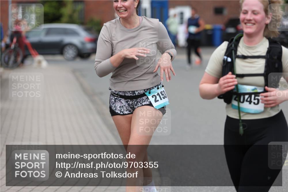 10.05.2026 - 8. Wedeler Halbmarathon Andreas Tolksdorf http://msf.ph/oto/9703355 10.05.2026 10:30:21 Laufen 2153, 045 meine-sportfotos.de