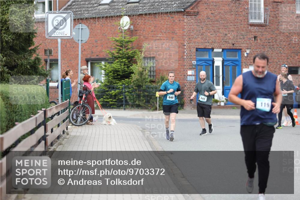 10.05.2026 - 8. Wedeler Halbmarathon Andreas Tolksdorf http://msf.ph/oto/9703372 10.05.2026 10:30:29 Laufen 640, 641, 119 meine-sportfotos.de