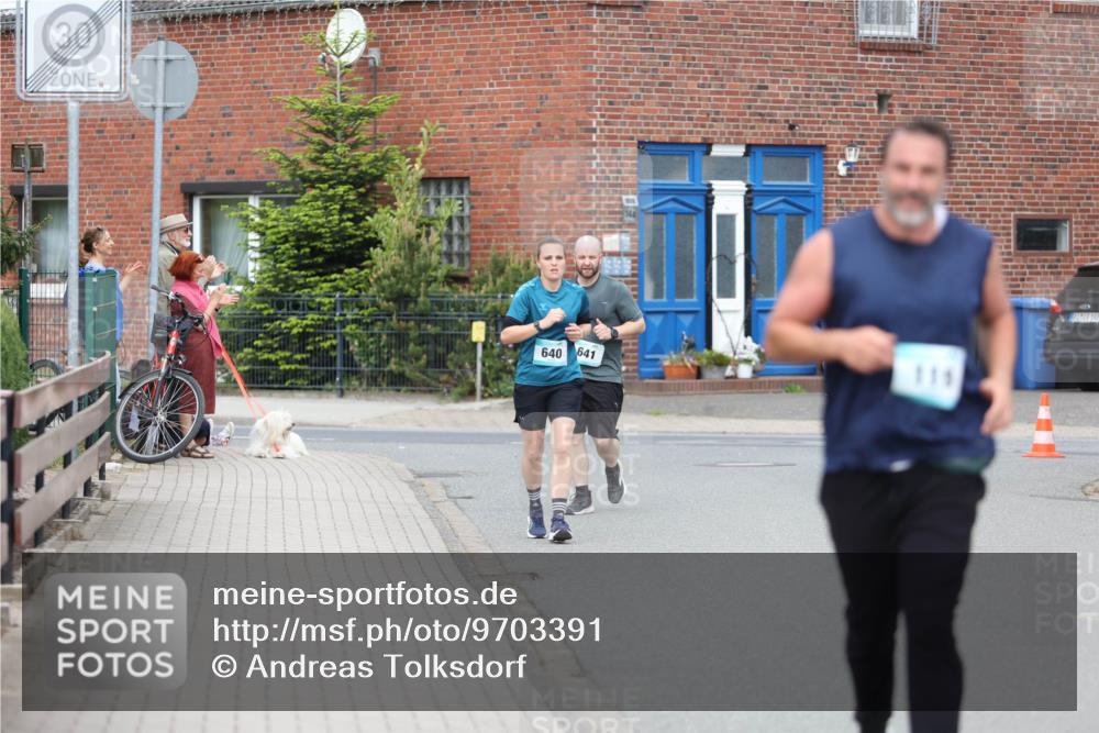 10.05.2026 - 8. Wedeler Halbmarathon Andreas Tolksdorf http://msf.ph/oto/9703391 10.05.2026 10:30:30 Laufen 640, 641, 115, 192 meine-sportfotos.de