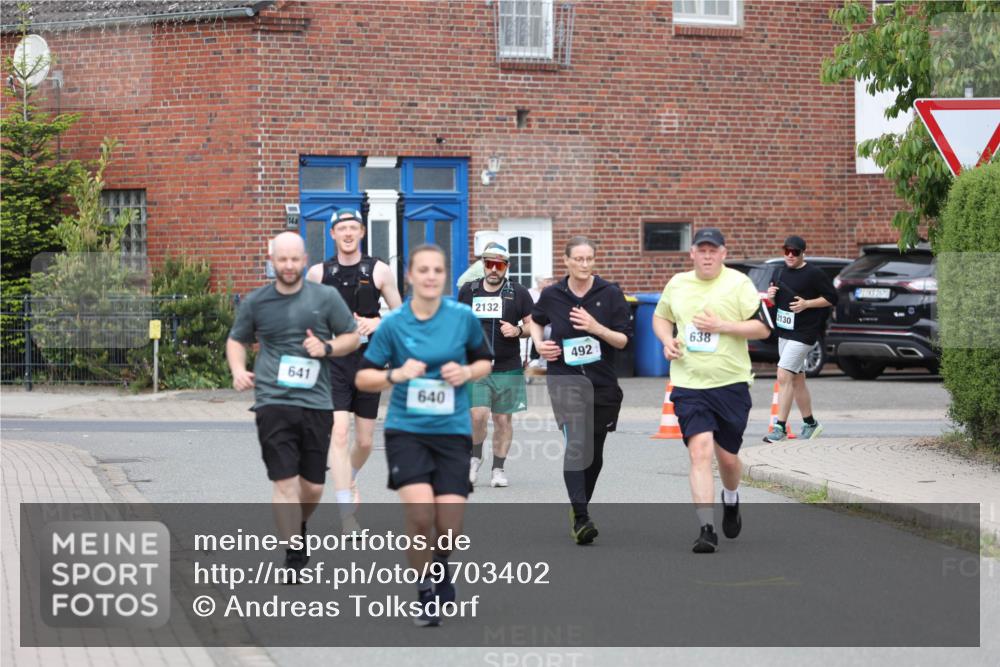 10.05.2026 - 8. Wedeler Halbmarathon Andreas Tolksdorf http://msf.ph/oto/9703402 10.05.2026 10:30:34 Laufen 641, 640, 2132, 492, 638, 2130, 2620 meine-sportfotos.de