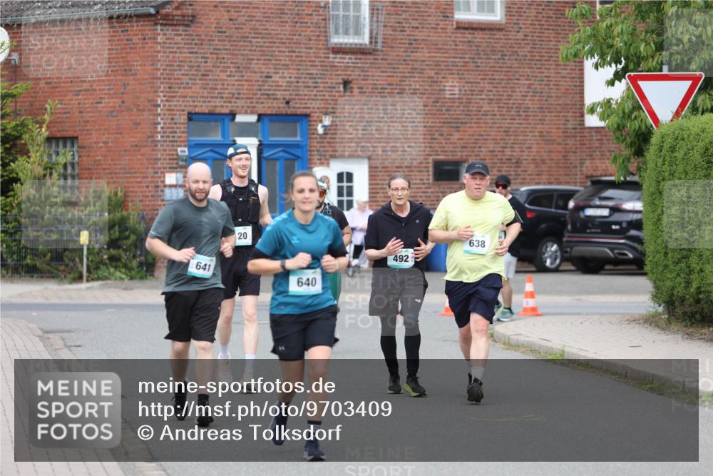 10.05.2026 - 8. Wedeler Halbmarathon Andreas Tolksdorf http://msf.ph/oto/9703409 10.05.2026 10:30:34 Laufen 641, 20, 640, 492, 638 meine-sportfotos.de