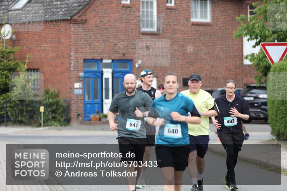 10.05.2026 - 8. Wedeler Halbmarathon Andreas Tolksdorf http://msf.ph/oto/9703433 10.05.2026 10:30:36 Laufen 492, 641, 640 meine-sportfotos.de