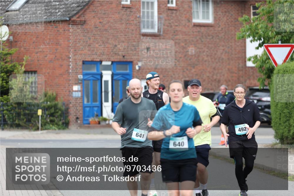 10.05.2026 - 8. Wedeler Halbmarathon Andreas Tolksdorf http://msf.ph/oto/9703436 10.05.2026 10:30:36 Laufen 641, 640, 492 meine-sportfotos.de