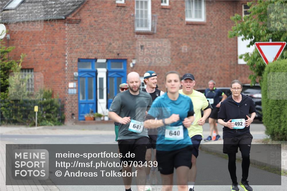 10.05.2026 - 8. Wedeler Halbmarathon Andreas Tolksdorf http://msf.ph/oto/9703439 10.05.2026 10:30:36 Laufen 641, 640, 492 meine-sportfotos.de
