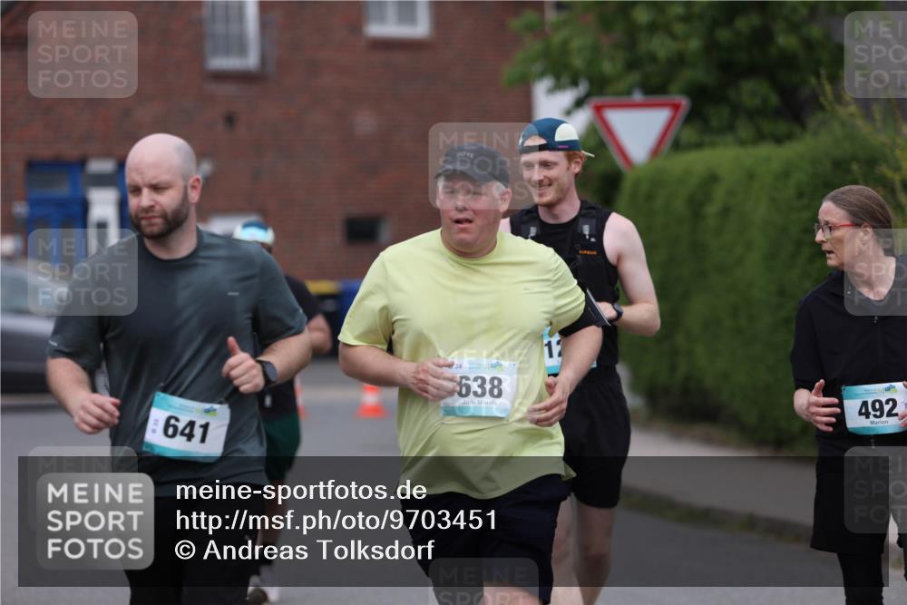 10.05.2026 - 8. Wedeler Halbmarathon Andreas Tolksdorf http://msf.ph/oto/9703451 10.05.2026 10:30:39 Laufen 641, 34, 638, 12, 492 meine-sportfotos.de