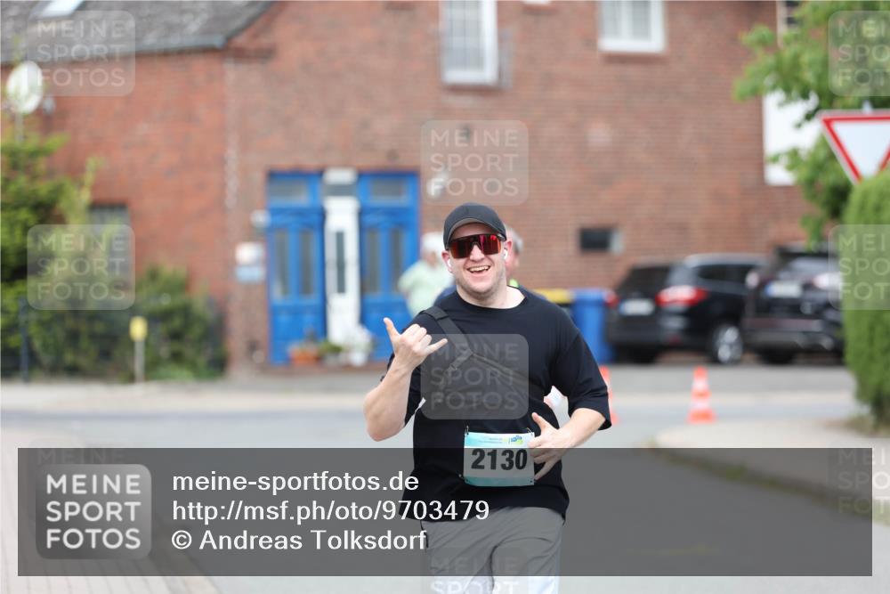10.05.2026 - 8. Wedeler Halbmarathon Andreas Tolksdorf http://msf.ph/oto/9703479 10.05.2026 10:30:45 Laufen 2130 meine-sportfotos.de