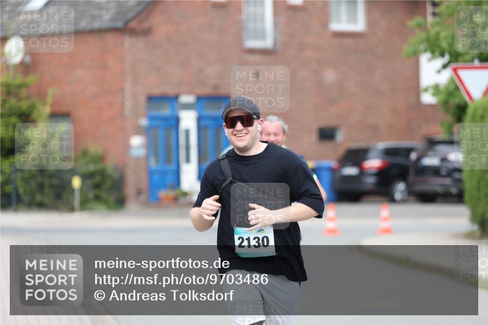 10.05.2026 - 8. Wedeler Halbmarathon Andreas Tolksdorf http://msf.ph/oto/9703486 10.05.2026 10:30:45 Laufen 2130 meine-sportfotos.de