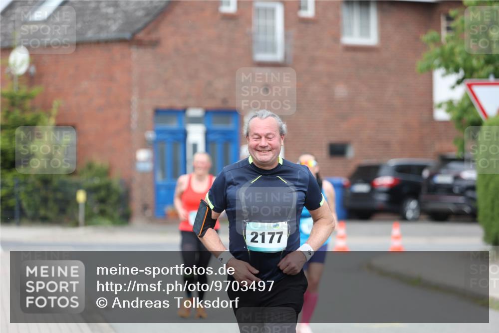 10.05.2026 - 8. Wedeler Halbmarathon Andreas Tolksdorf http://msf.ph/oto/9703497 10.05.2026 10:30:47 Laufen 2177 meine-sportfotos.de