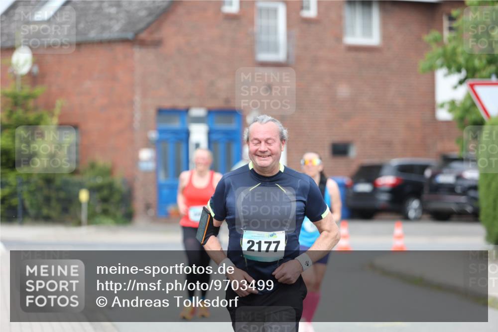 10.05.2026 - 8. Wedeler Halbmarathon Andreas Tolksdorf http://msf.ph/oto/9703499 10.05.2026 10:30:47 Laufen 202, 2177 meine-sportfotos.de