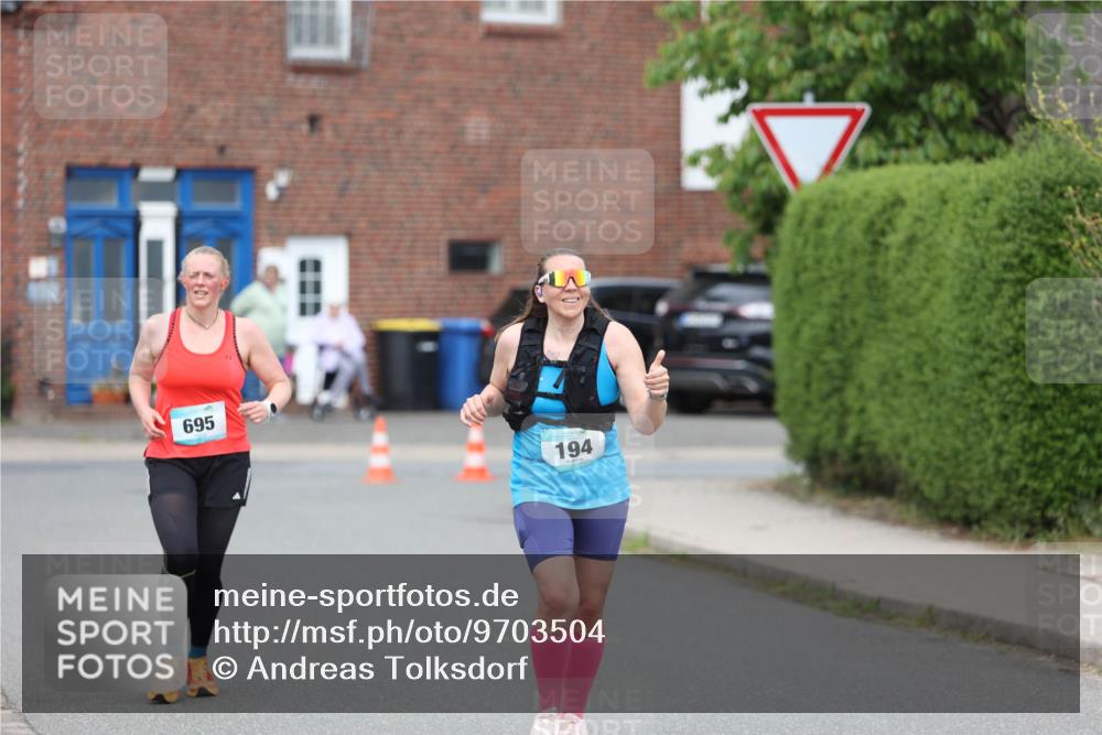 10.05.2026 - 8. Wedeler Halbmarathon Andreas Tolksdorf http://msf.ph/oto/9703504 10.05.2026 10:30:49 Laufen 695, 194 meine-sportfotos.de
