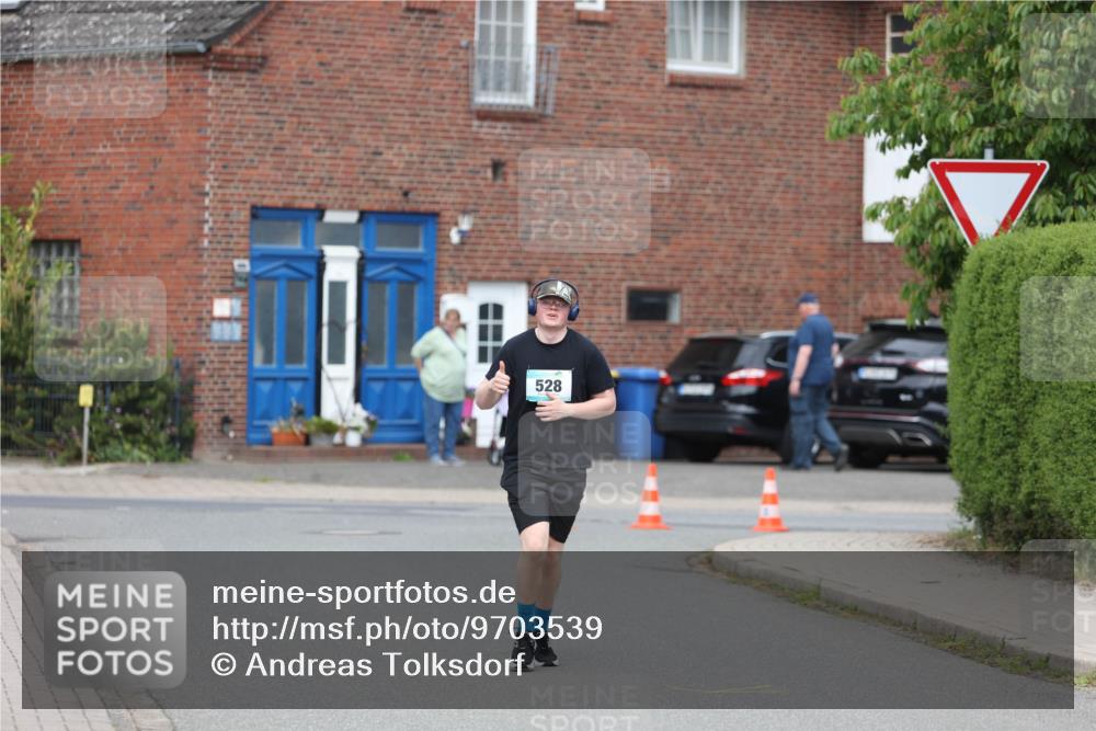 10.05.2026 - 8. Wedeler Halbmarathon Andreas Tolksdorf http://msf.ph/oto/9703539 10.05.2026 10:31:00 Laufen 528 meine-sportfotos.de