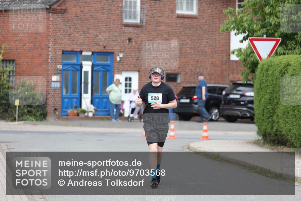 10.05.2026 - 8. Wedeler Halbmarathon Andreas Tolksdorf http://msf.ph/oto/9703568 10.05.2026 10:31:01 Laufen 528 meine-sportfotos.de