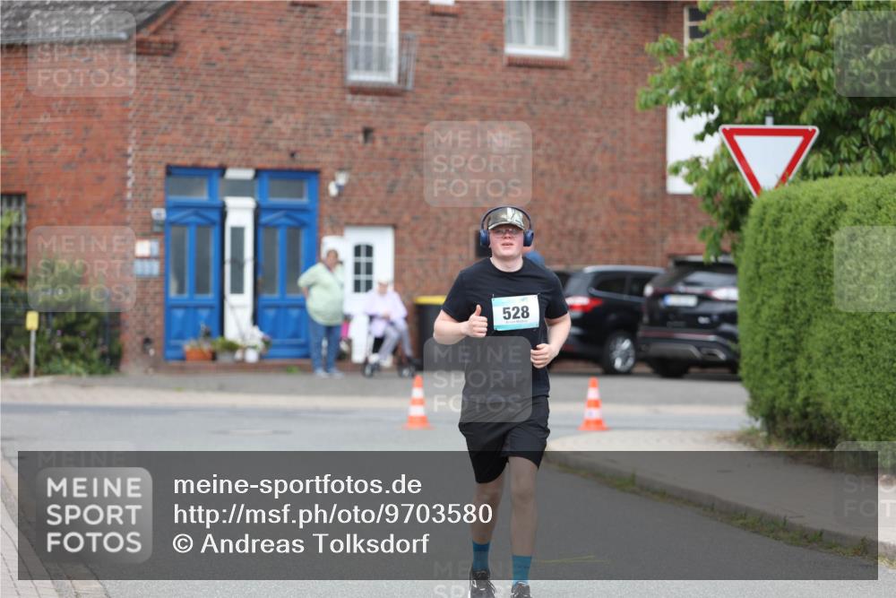 10.05.2026 - 8. Wedeler Halbmarathon Andreas Tolksdorf http://msf.ph/oto/9703580 10.05.2026 10:31:02 Laufen 528 meine-sportfotos.de