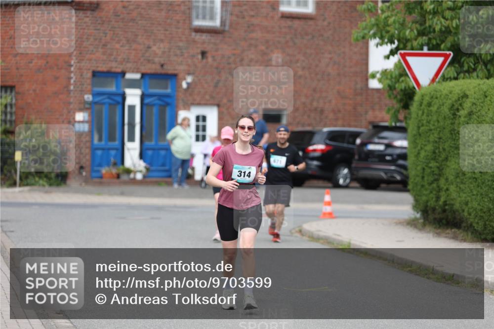 10.05.2026 - 8. Wedeler Halbmarathon Andreas Tolksdorf http://msf.ph/oto/9703599 10.05.2026 10:31:27 Laufen 314, 671 meine-sportfotos.de