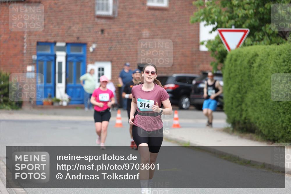 10.05.2026 - 8. Wedeler Halbmarathon Andreas Tolksdorf http://msf.ph/oto/9703601 10.05.2026 10:31:28 Laufen 314 meine-sportfotos.de