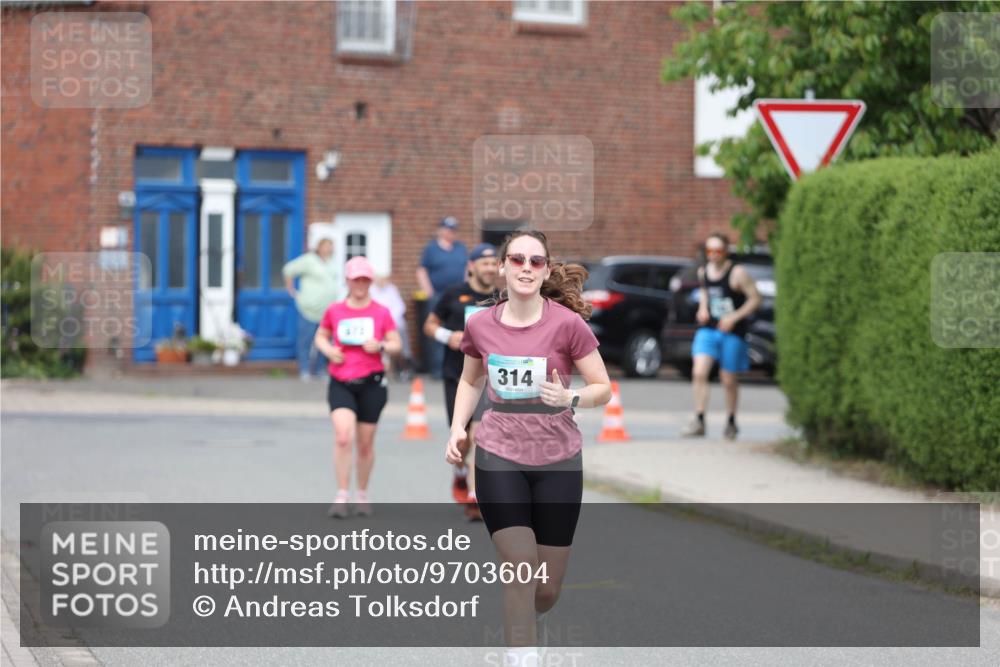 10.05.2026 - 8. Wedeler Halbmarathon Andreas Tolksdorf http://msf.ph/oto/9703604 10.05.2026 10:31:28 Laufen 314 meine-sportfotos.de