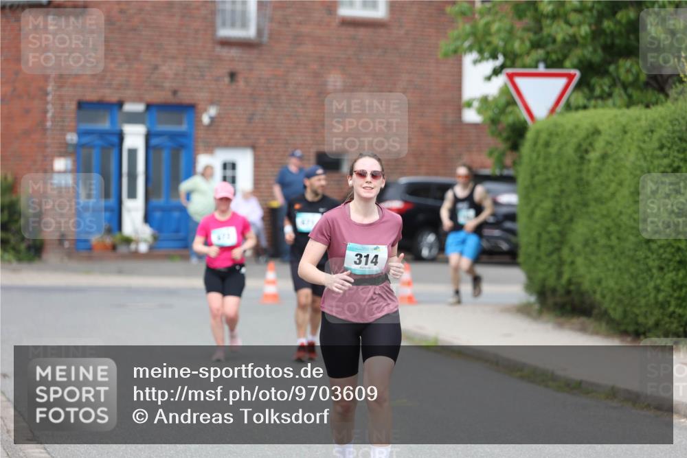 10.05.2026 - 8. Wedeler Halbmarathon Andreas Tolksdorf http://msf.ph/oto/9703609 10.05.2026 10:31:29 Laufen 314 meine-sportfotos.de