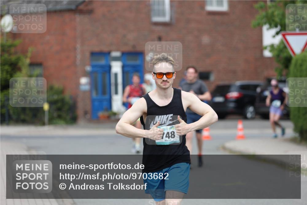 10.05.2026 - 8. Wedeler Halbmarathon Andreas Tolksdorf http://msf.ph/oto/9703682 10.05.2026 10:31:38 Laufen 48 meine-sportfotos.de