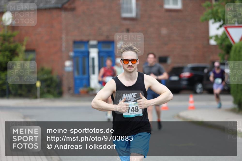 10.05.2026 - 8. Wedeler Halbmarathon Andreas Tolksdorf http://msf.ph/oto/9703683 10.05.2026 10:31:38 Laufen 748 meine-sportfotos.de