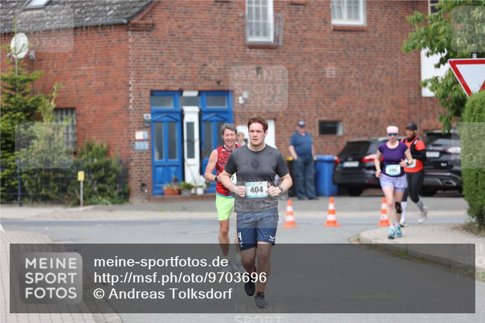 10.05.2026 - 8. Wedeler Halbmarathon Andreas Tolksdorf http://msf.ph/oto/9703696 10.05.2026 10:31:40 Laufen 404, 595 meine-sportfotos.de