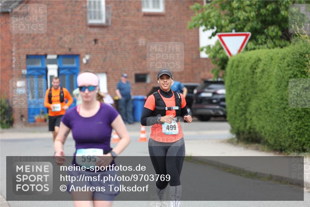 10.05.2026 - 8. Wedeler Halbmarathon Andreas Tolksdorf http://msf.ph/oto/9703769 10.05.2026 10:31:48 Laufen 595, 499 meine-sportfotos.de