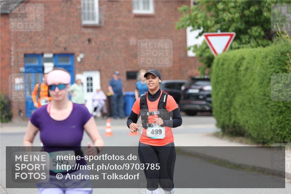 10.05.2026 - 8. Wedeler Halbmarathon Andreas Tolksdorf http://msf.ph/oto/9703785 10.05.2026 10:31:49 Laufen 595, 499 meine-sportfotos.de